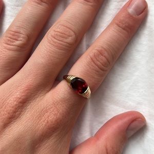 Mejuri Heirloom Garnet Ring! Size 8